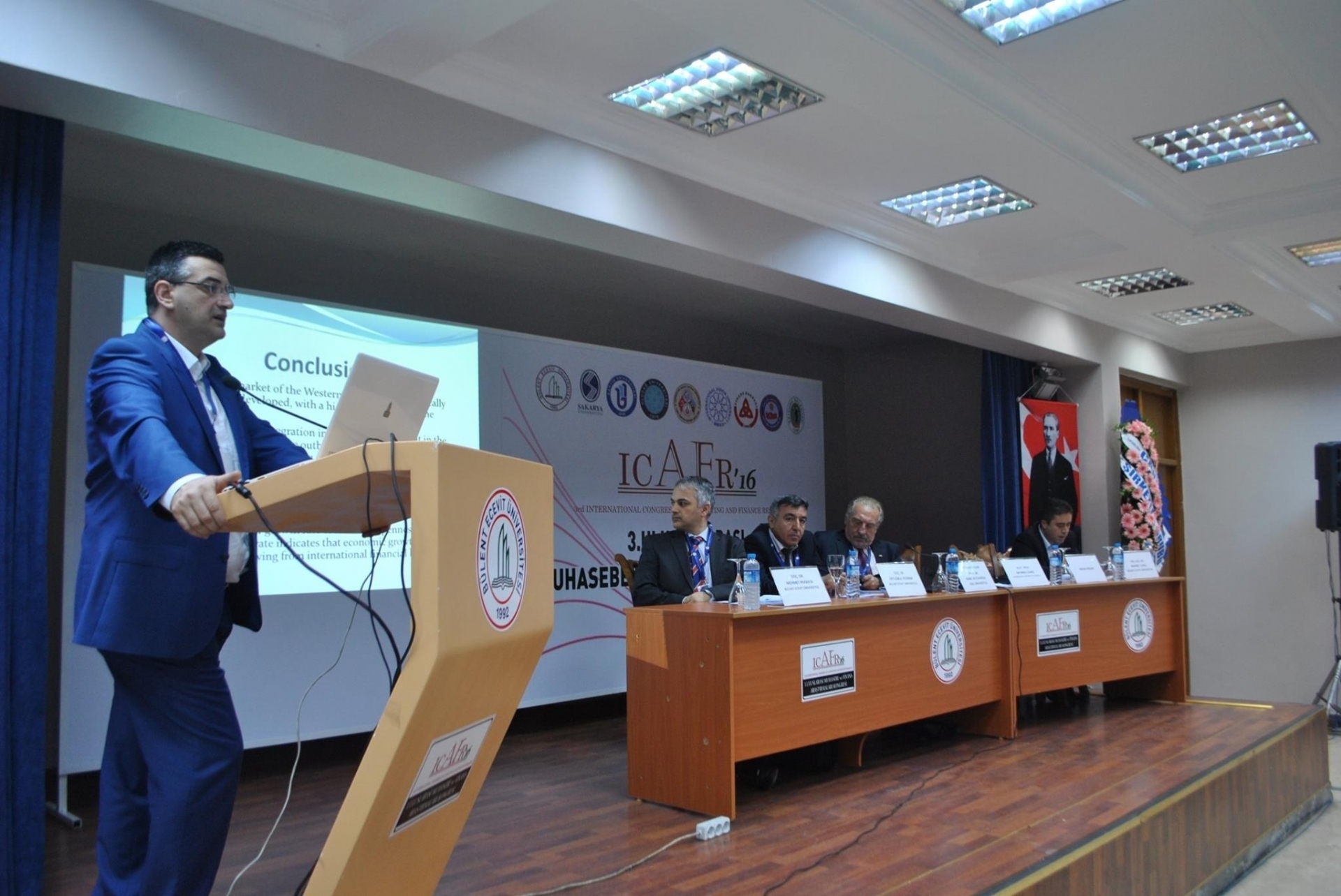 DÜĞÜN & TOPLANTI SALONLARI