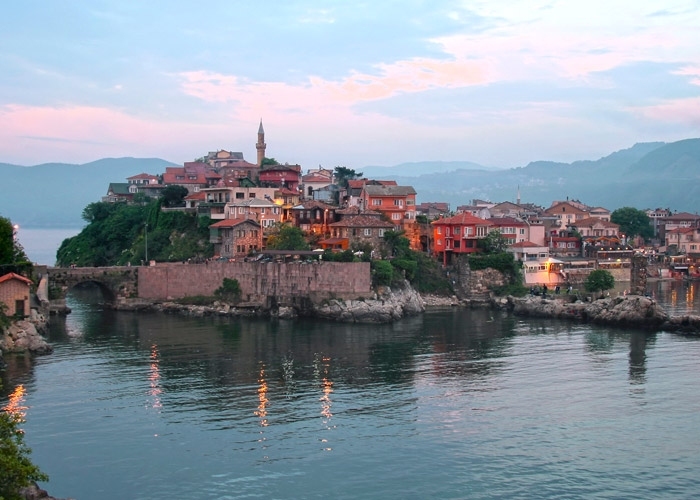 INDOOR & OUTDOOR CLUB